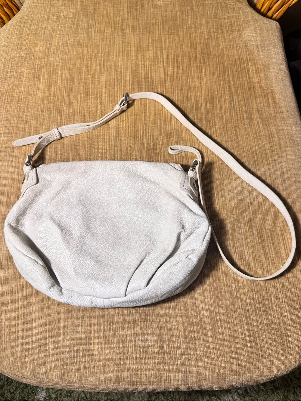 Marc by Marc Jacobs Classic Q Natasha Ivory Leather Crossbody Bag - Picture 4 of 12